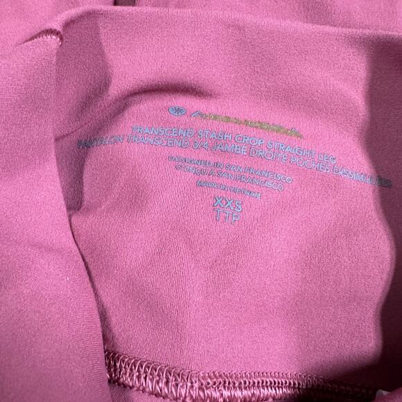 Athleta Transcend Stash Crop Straight Leg Berry Rose Women's Size XXS NWT - Picture 5 of 12